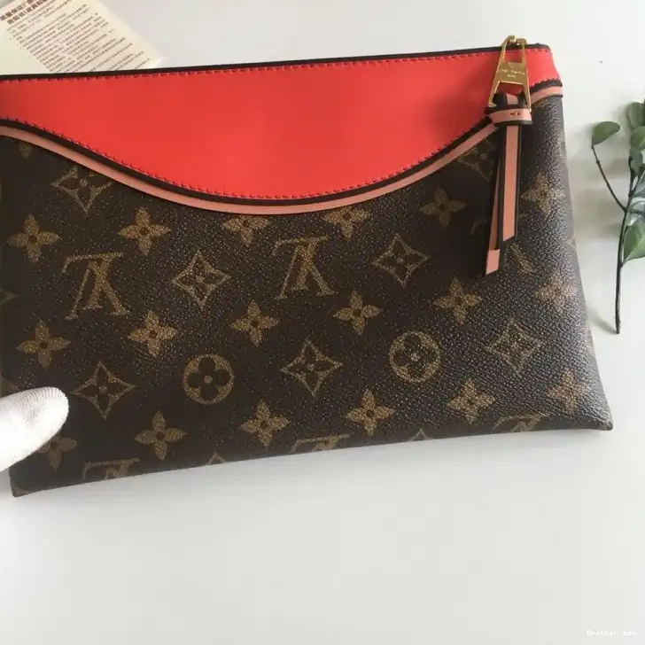 Brother sam 19B570188 Bags LV 0823